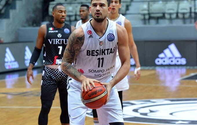 J.Alexanderis prisidarė problemų (FIBA Europe nuotr.)