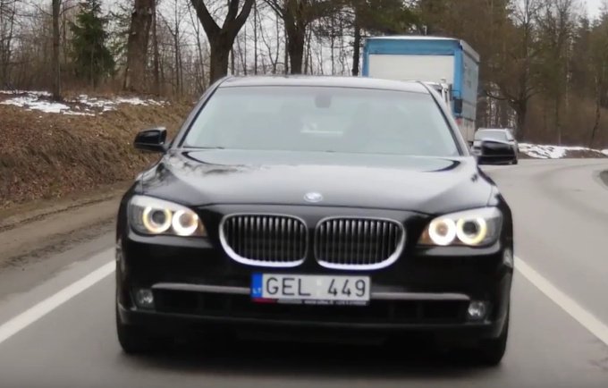 Prabangiais Automobiliais PavÄzinti Vycio ZaidÄjai Ir Sau Pageidavo TokiÅ³ Krepsinis Net