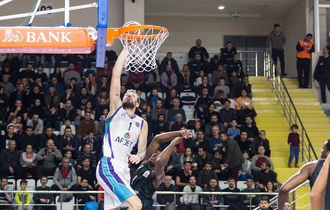 E.Želionis pataikė septynis dvitaškius