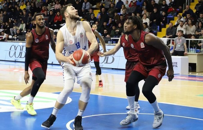 M.Sajus pelnė 5 taškus