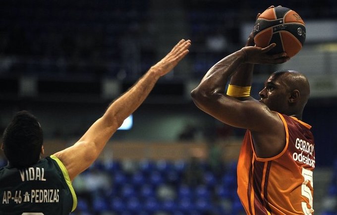 J.Gordonas grįžta į „Galatasaray“ ekipą (Scanpix nuotr.)
