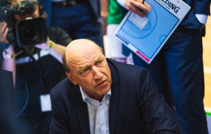 A.Urlepas paliko vyr. trenerio postą
