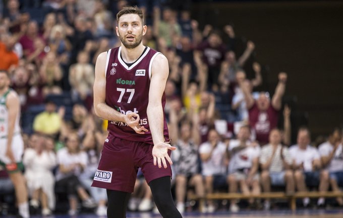 K.Kullamae grįžta į Ispaniją (LKL nuotr.)