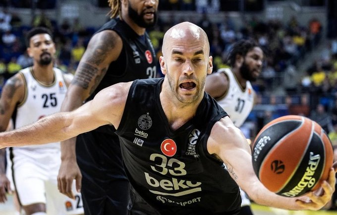 N.Calathesas taip pat prisidėjo prie tritaškių krušos (Euroleague.net)