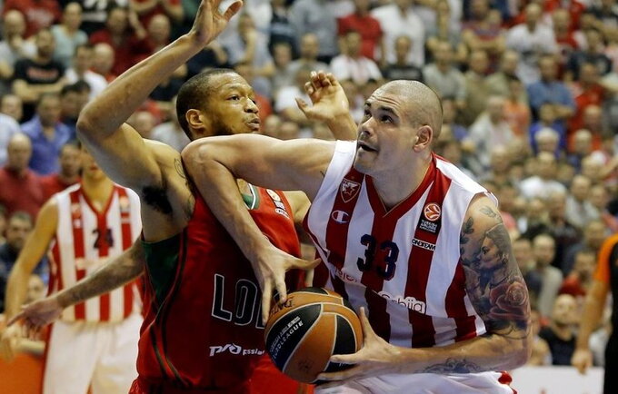 „Maccabi“ vilioja M.Zirbesą (Scanpix nuotr.)