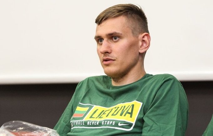 E.Ulanovas žais sunkiojo krašto puolėjo pozicijoje (Fotodiena.lt)