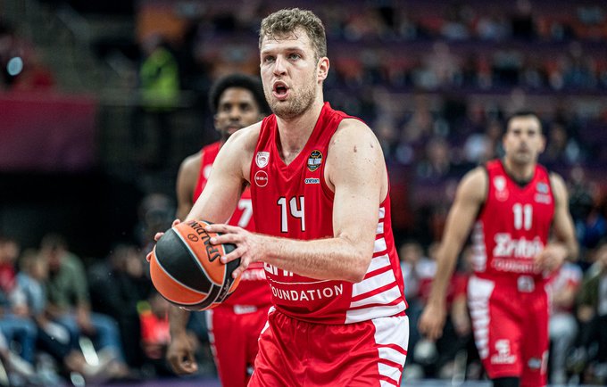 A.Vezenkovas turėtų išvykti į NBA (Roko Snarskio nuotr.)