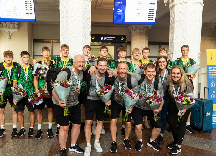 U16 rinktinė grįžo į Lietuvą (BNS nuotr.)