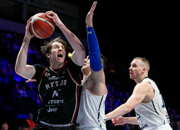 C.Bairstow baigė karjerą (BNS nuotr.)