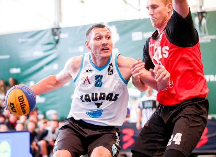 J.Mačiulis gali patekti į olimpiadą ne kaip 5x5, o kaip 3x3 žaidėjas (Foto: Matas Baranauskas)