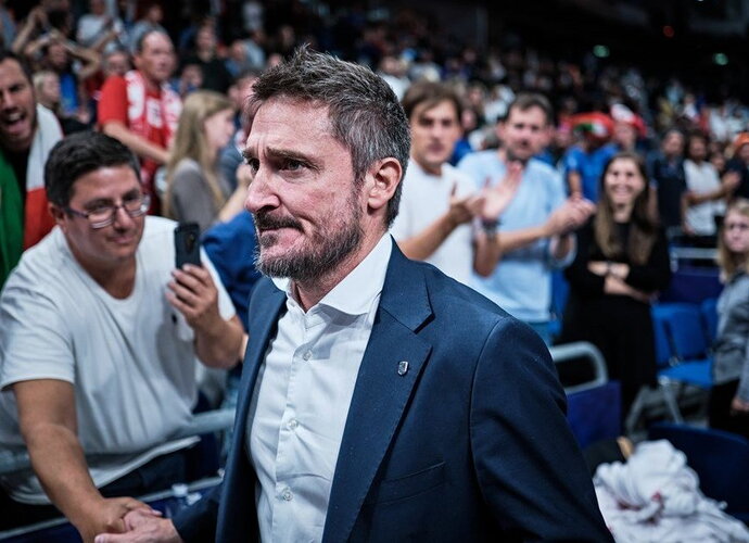 G.Pozzecco viliojamas graikų komandos (FIBA Europe nuotr.)