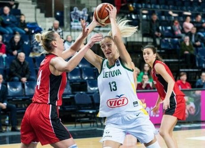 G.Petronytė ir kompanija sutrypė varžoves (Lino Žemgulio nuotr.)