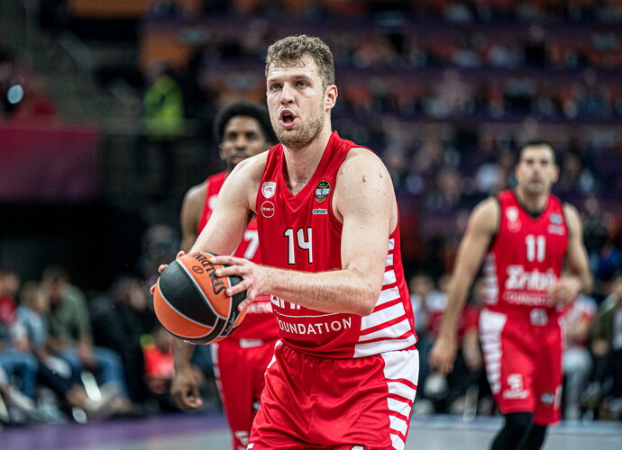 A.Vezenkovas turėtų išvykti į NBA (Roko Snarskio nuotr.)