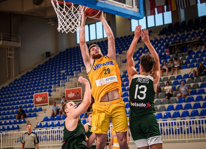 B.Bryniukas jungiasi prie Vilniaus komandos (FIBA Europe nuotr.)