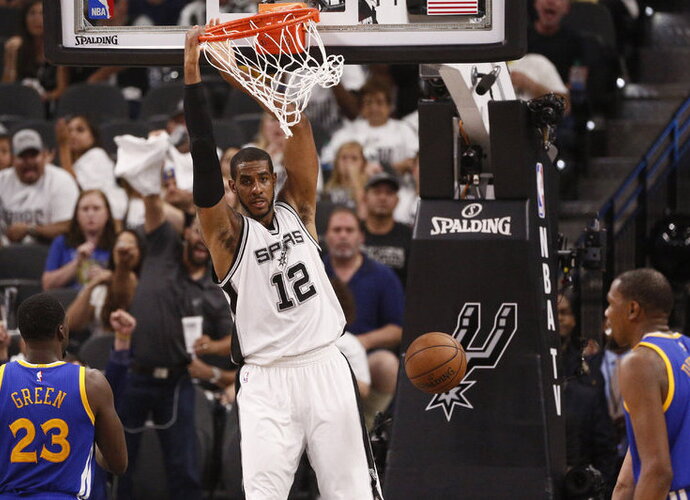 L.Aldridge'as gali būti iškeistas į „Cavaliers“ (Scanpix nuotr.)