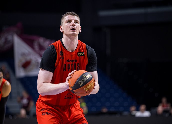 Vilniečiai atsidūrė pajėgiausiame krepšelyje (Foto: Rokas Lukoševičius)