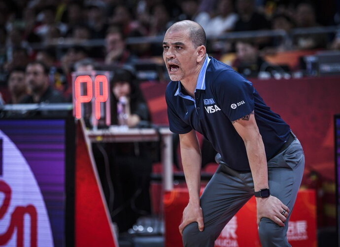 S.Hernandezas norėtų save išmėginti Europoje (FIBA nuotr.)