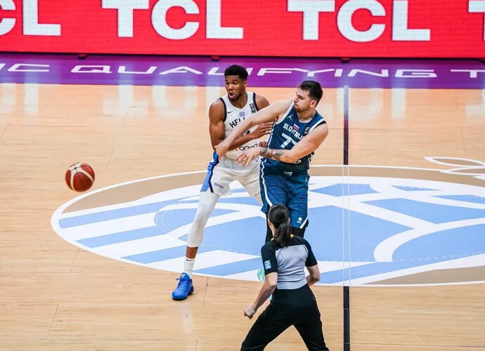 G.Antetokounmpo tęsia kovą dėl olimpiados, L.Dončičius ją jau baigė (FIBA nuotr.)