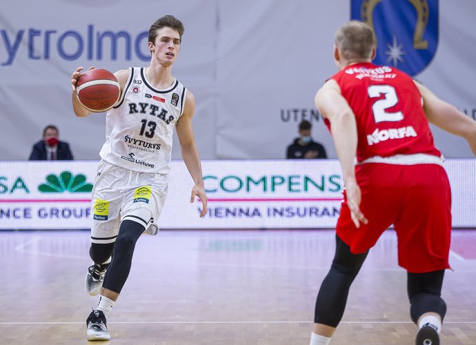 A.Marčiulionis dalinosi mintimis apie kvietimą į rinktinę (BNS nuotr.)