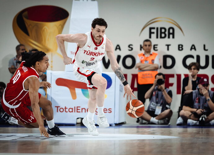 Š.Hazeras prisidėjo prie šeštosios pergalės (FIBA nuotr.)
