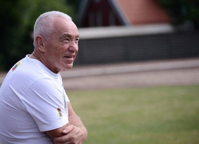J.Petkevičius darbuosis moterų komandoje (Fotodiena.lt)