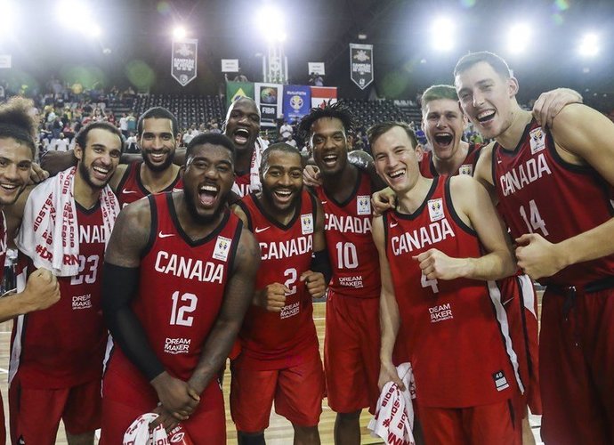 Kanadiečiai gali būti laikomi vienais iš Pasaulio taurės favoritų (FIBA nuotr.)