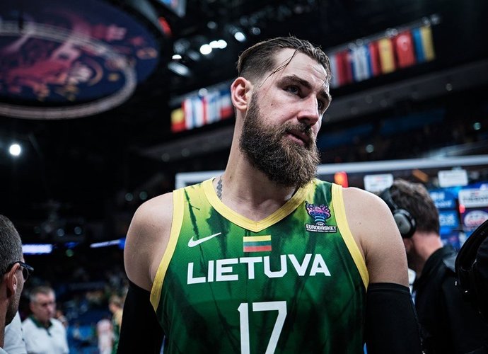 J.Valančiūnui sėkmė nežadama (FIBA Europe nuotr.)