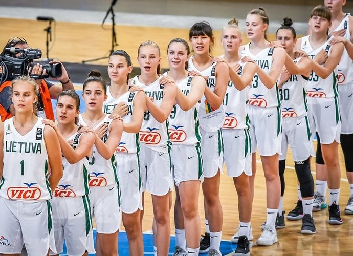 Lietuvės garbingai pralaimėjo finalą (FIBA Europe nuotr.)