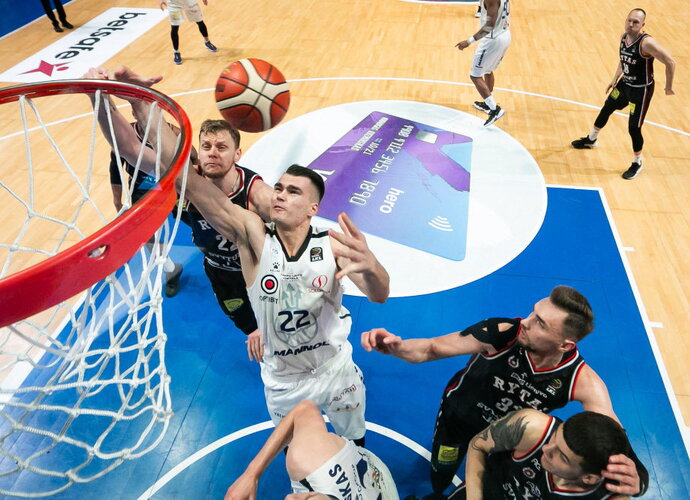 G.Masiulis varžovų metimus blokavo net 7 kartus (BNS nuotr.)