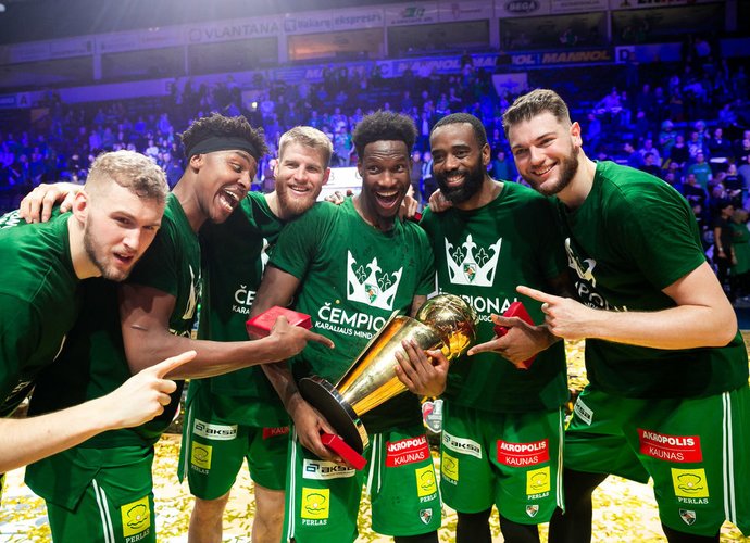 „Žalgiris“ – viena iš vos keturių taures kėlusių Eurolygos komandų (BNS nuotr.)