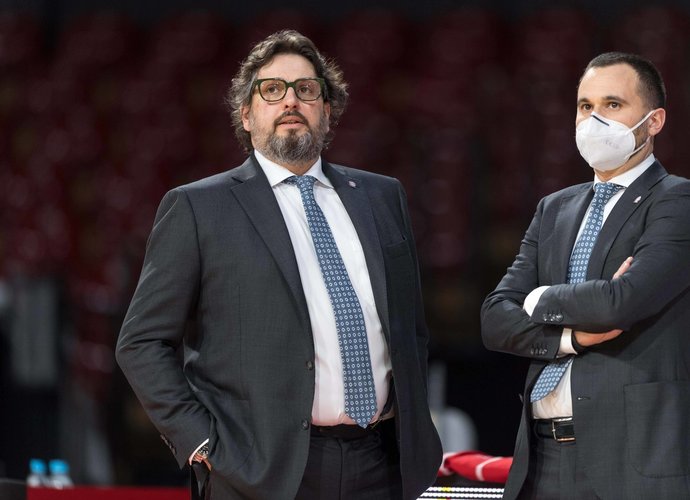 A.Trinchieri komandą atvedė į Eurolygos atkrintamąsias (Scanpix nuotr.)
