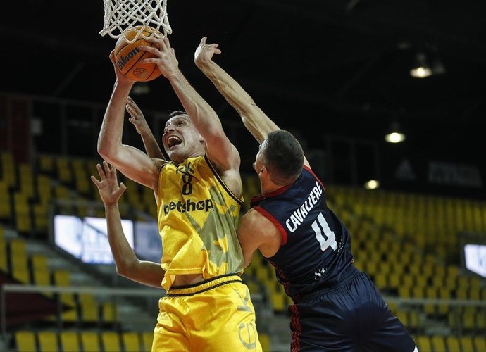 J.Mačiulis yra kviečiamas į Jonavos klubą (FIBA Europe nuotr.)
