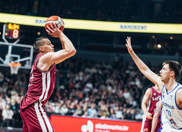 A.Gražulis buvo sunkiai sulaikomas (FIBA nuotr.)