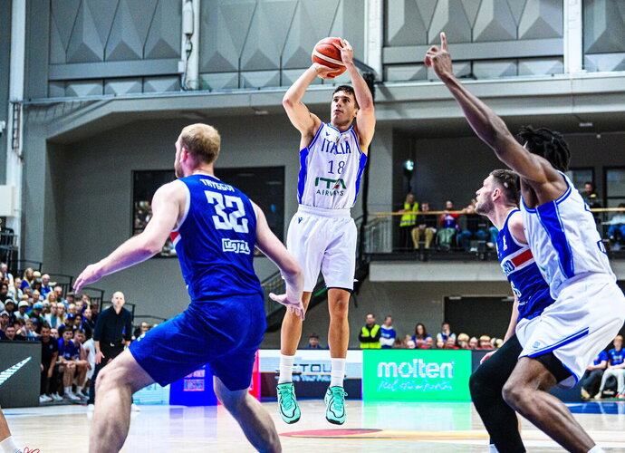 M.Spagnolo buvo tarp pergalės kalvių (FIBA nuotr.)