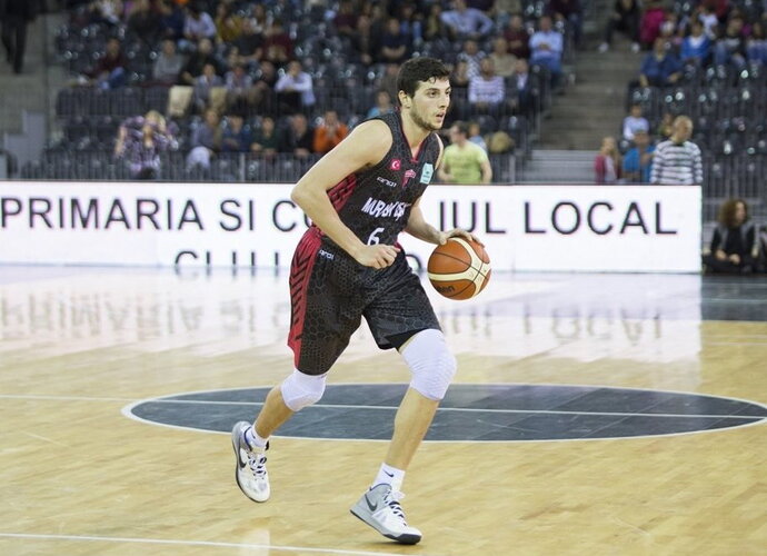 B.Candanas grįžta į Eurolygos klubą (FIBA Europe nuotr.)