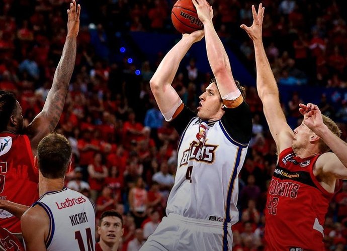 C.Bairstow sustiprino sostinės klubą