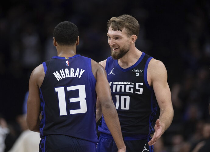 D.Sabonis negalėjo patikėti tuo, ką mato (Scanpix nuotr.)
