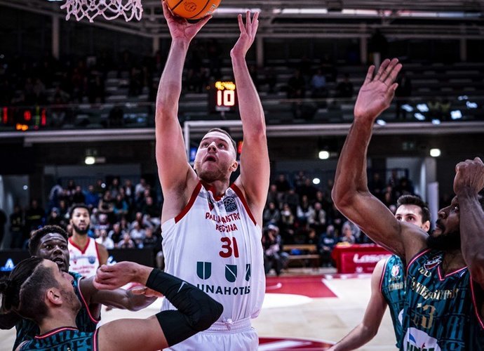 O.Olisevičius nelaimėjo (FIBA Europe nuotr.)