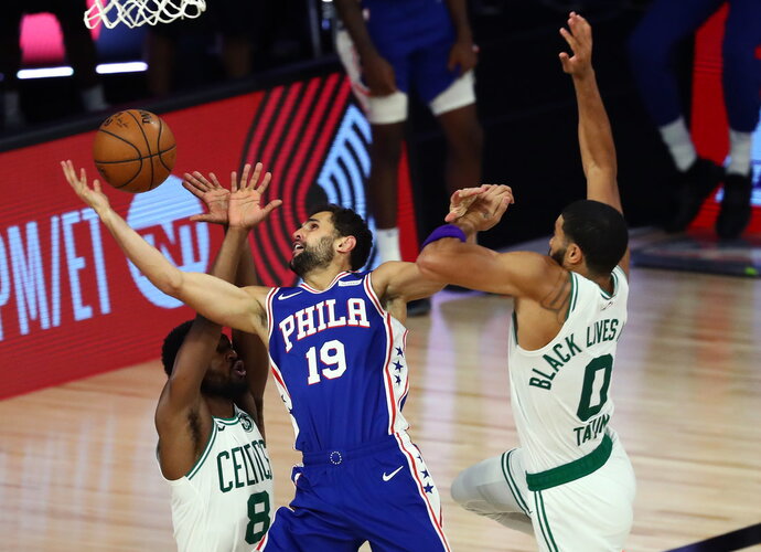 R.Neto lieka NBA (Scanpix nuotr.)