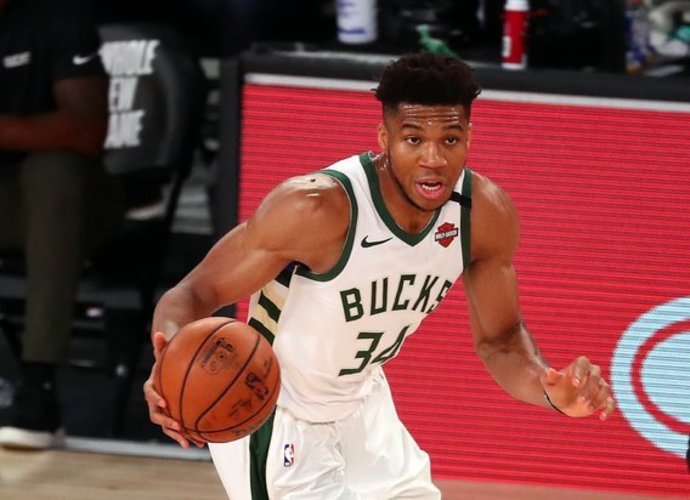 G.Antetokounmpo įmetė 33 taškus (Scanpix nuotr.)