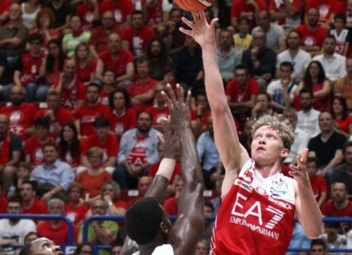 M.Kuzminskas pelnė 12 taškų