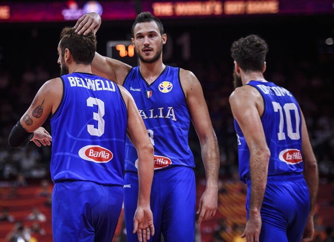 D.Gallinari daug vargo su oponentais neturėjo (FIBA nuotr.)