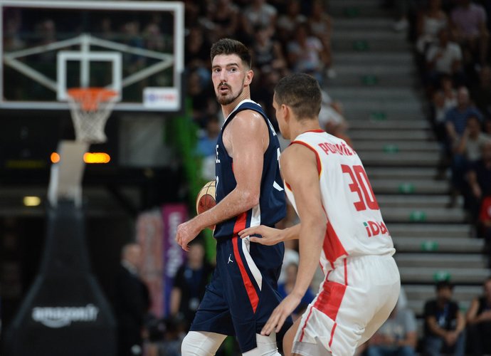 N.De Colo buvo rezultatyviausias dvikovos žaidėjas (Scanpix nuotr.)