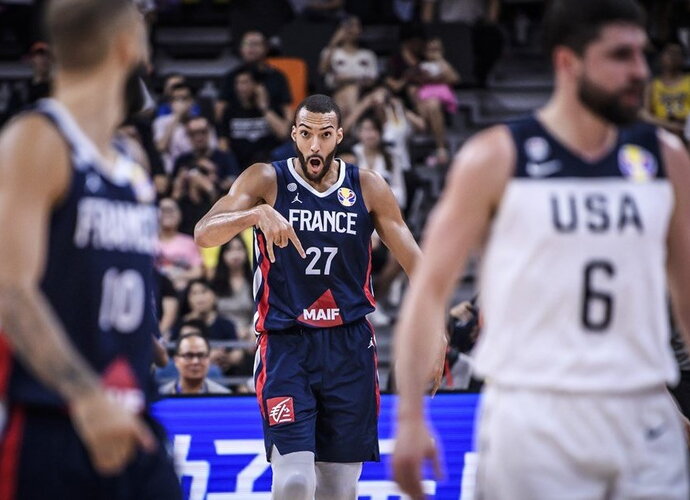 R.Gobertas surinko galingą dvigubą dublį (FIBA nuotr.)