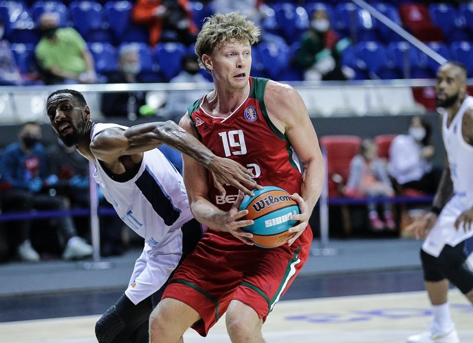 M.Kuzminskas tarp lietuvių buvo geresnis