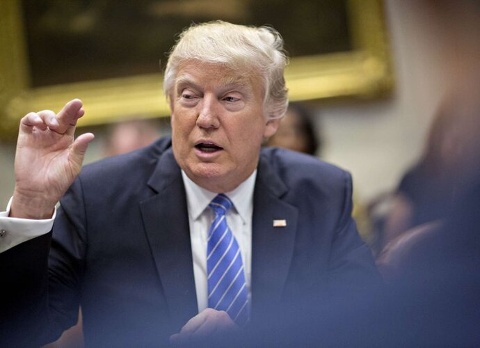D.Trumpas tikisi, kad sportas sugrįš kuo greičiau (Scanpix nuotr.)