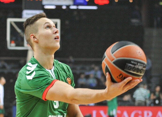 T.Sedekerskis gerai kovojo dėl kamuolių (Žygimantas Gedvila, Fotodiena.lt)