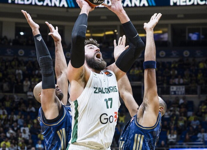 J.Valančiūnas strigo, kaip ir visa komanda (Euroleague.net)