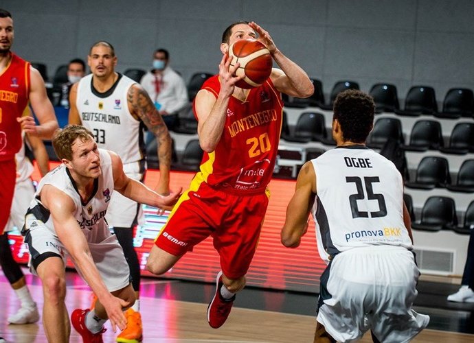 N.Ivanovičius buvo nesulaikomas (FIBA Europe nuotr.)