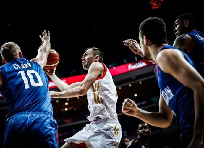 V.Fridzonas atnešė rusams pergalę (FIBA Europe nuotr.)